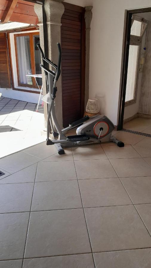 Oasis 1 Villa Tropicale غراند بايَ المظهر الخارجي الصورة